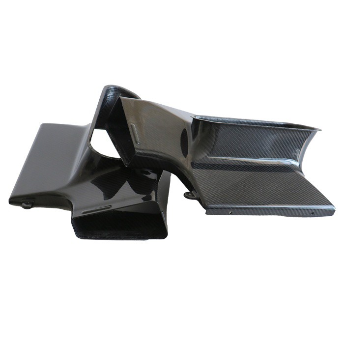 Dwythell aer ffibr carbon